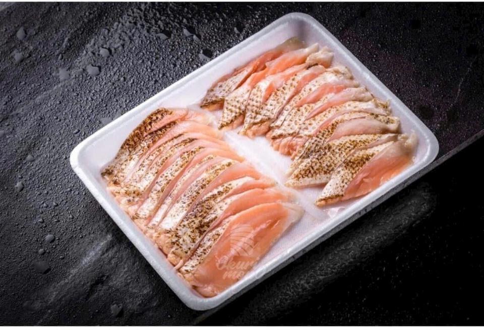 Shushi lườn nướng-duoc-ban-tai-Cá hồi