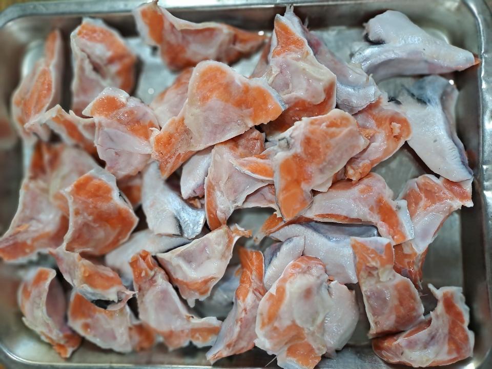Ức Cá Hồi -duoc-ban-tai-Cá hồi
