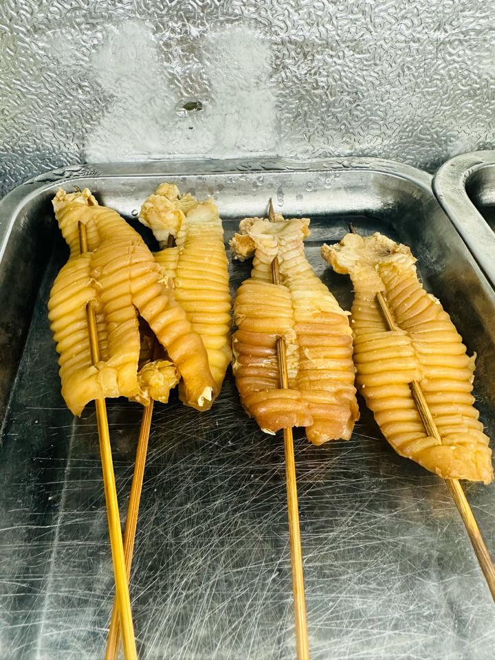 Hàm lợn -duoc-ban-tai-Đồ Nướng Trung Quốc - Khoai Thị Sắn