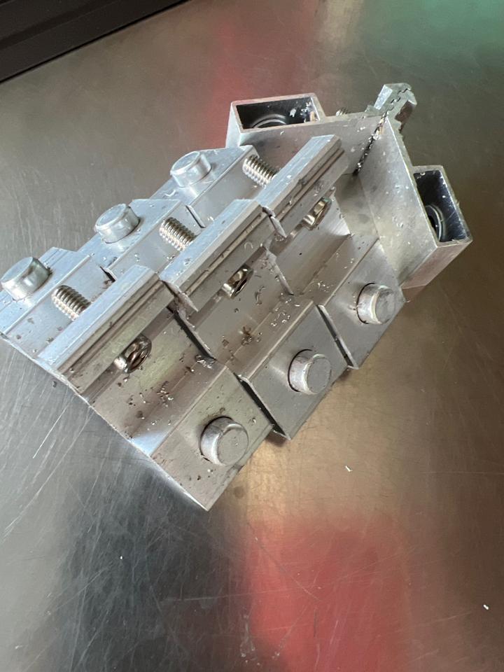 Ke 4400-duoc-ban-tai-Phụ kiện cửa Dương Kha