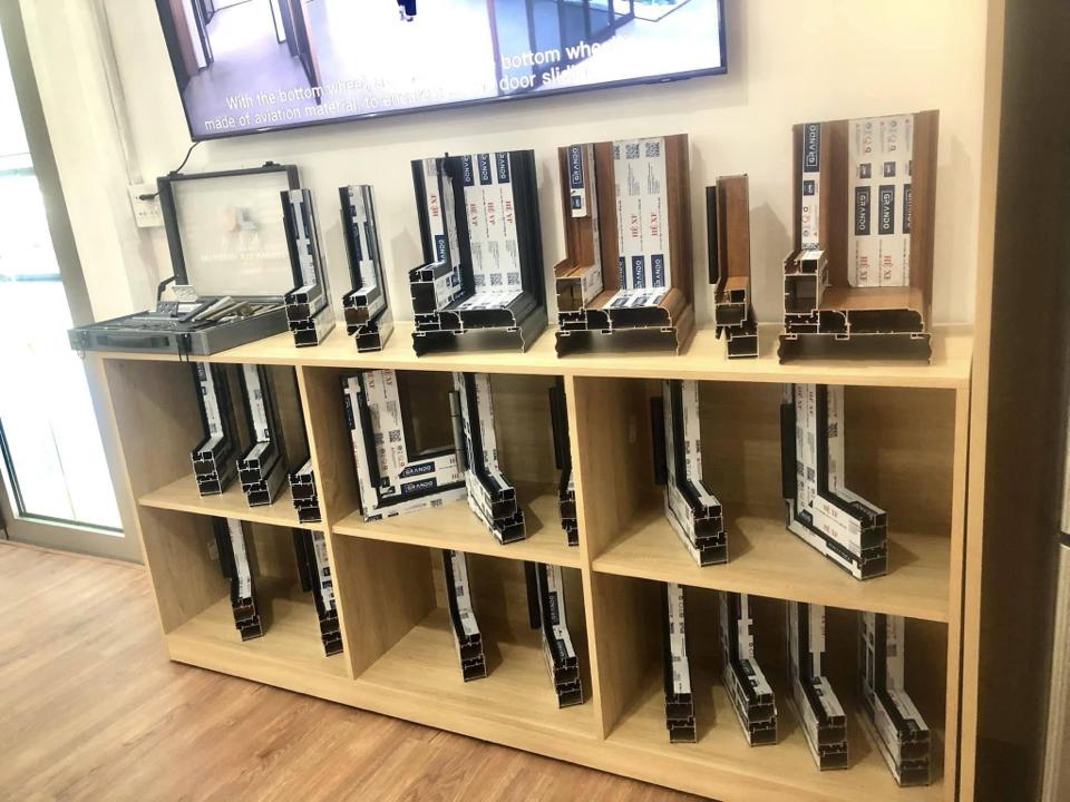 Grando  thuỷ lực ( gỗ trắc và 3D) bọc-duoc-ban-tai-Phụ kiện cửa Dương Kha