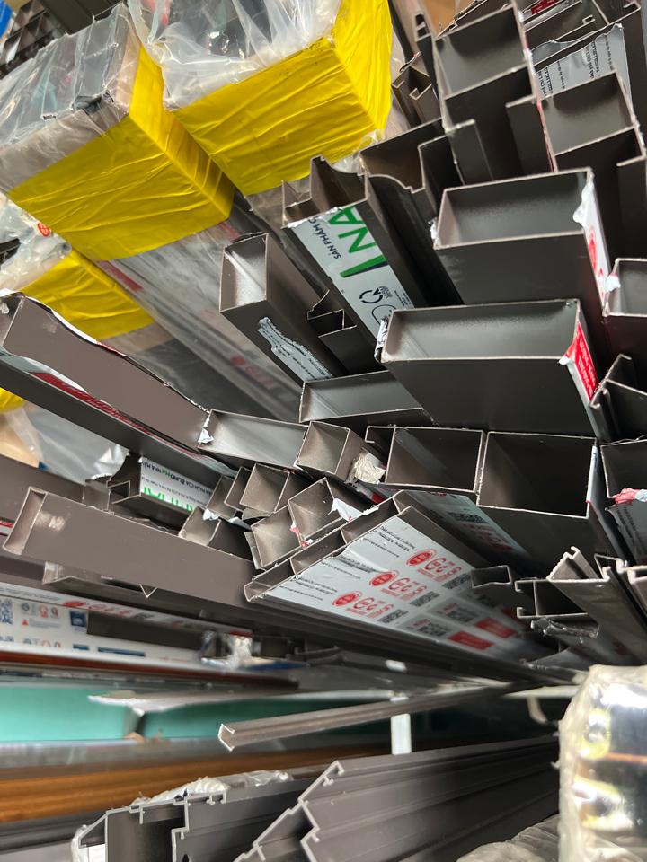 Nhôm cỏ đông Á cà phê & sứ trần -duoc-ban-tai-Phụ kiện cửa Dương Kha