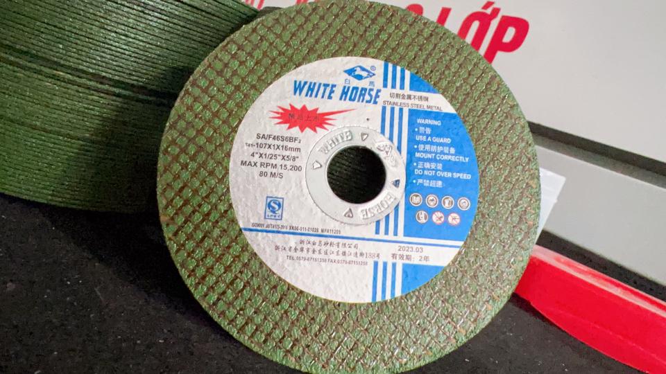 Đá 110-duoc-ban-tai-Phụ kiện cửa Dương Kha