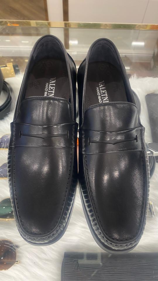 Giày valetnino siêu nhẹ-duoc-ban-tai-Ruby Boutique 