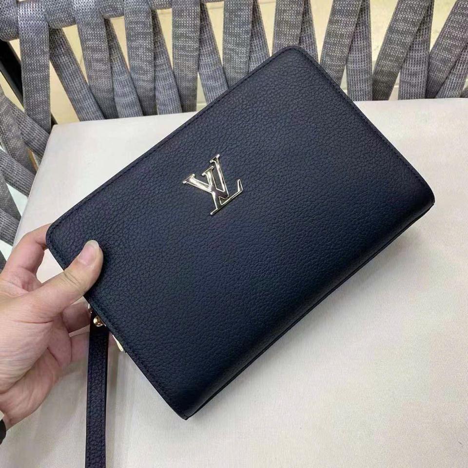 Clutch LV new-duoc-ban-tai-Ruby Boutique 