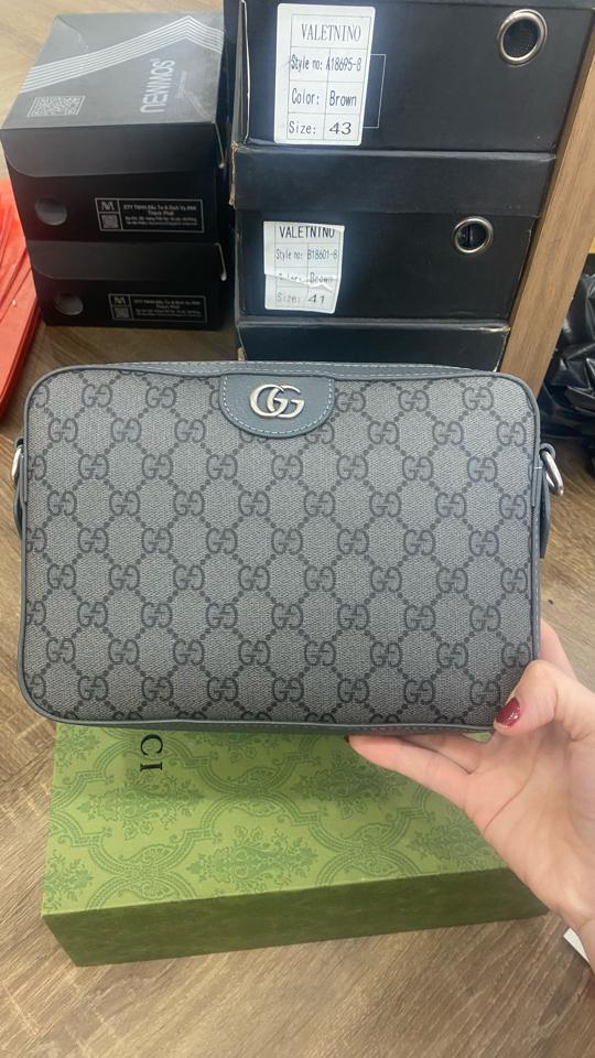 Túi đeo chéo Gucci-duoc-ban-tai-Ruby Boutique 