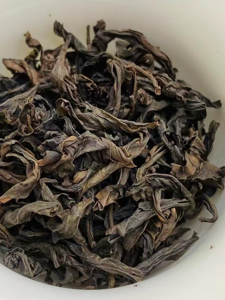 Trà Đại Hồng Bào 250gram Luxury-duoc-ban-tai-Cộng Đồng Luxury Nguyễn VănAnh