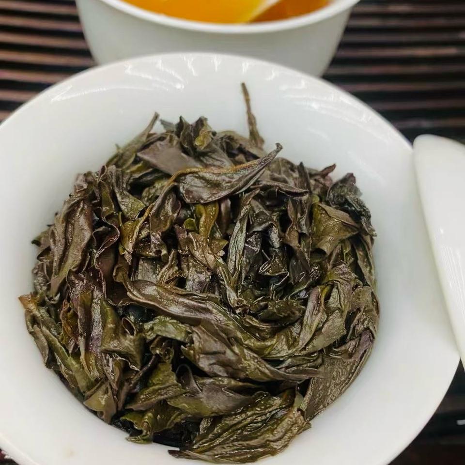 Trà Đại Hồng Bào 250gram Luxury-duoc-ban-tai-Cộng Đồng Luxury Nguyễn VănAnh