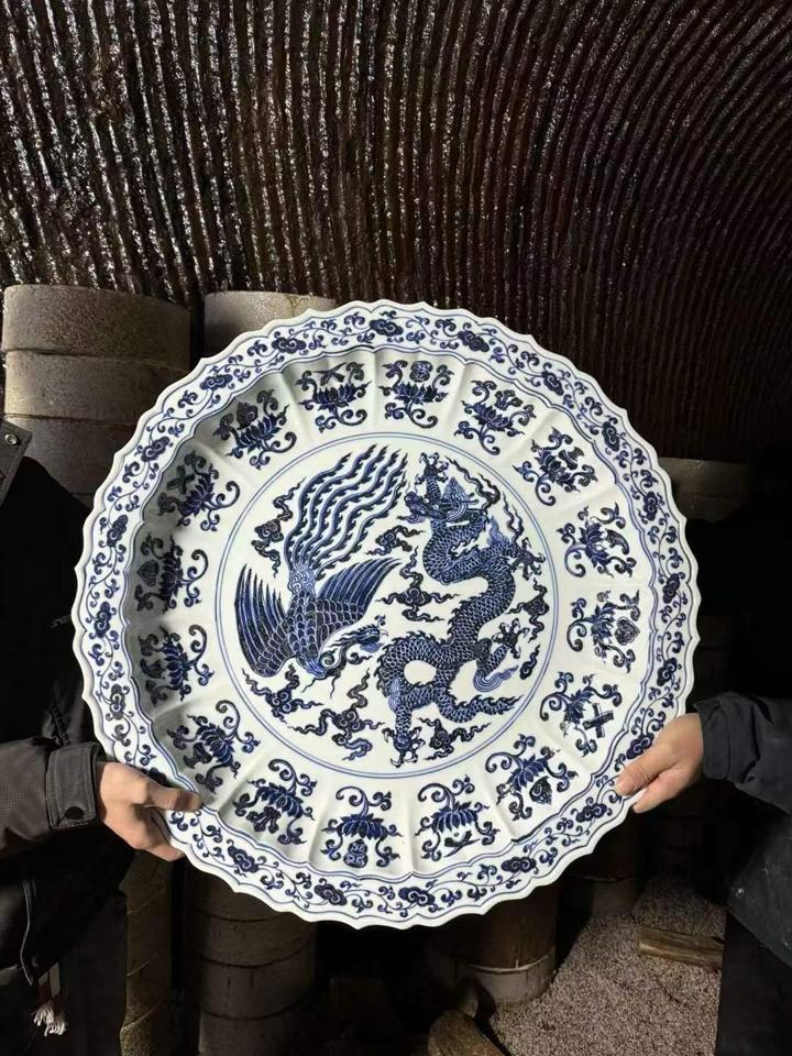 Đĩa Long Phụng Nung Củi-duoc-ban-tai-Cộng Đồng Luxury Nguyễn VănAnh