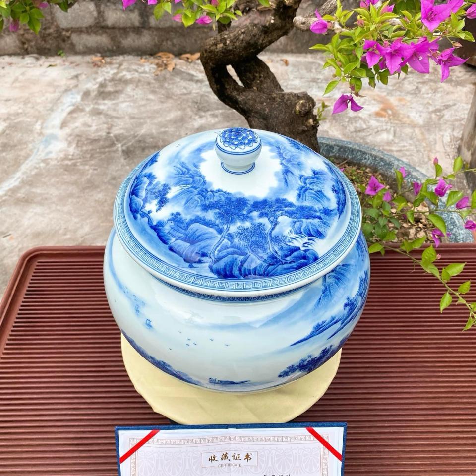 Hũ Trà Sơn Thuỷ Nung Củi-duoc-ban-tai-Cộng Đồng Luxury Nguyễn VănAnh