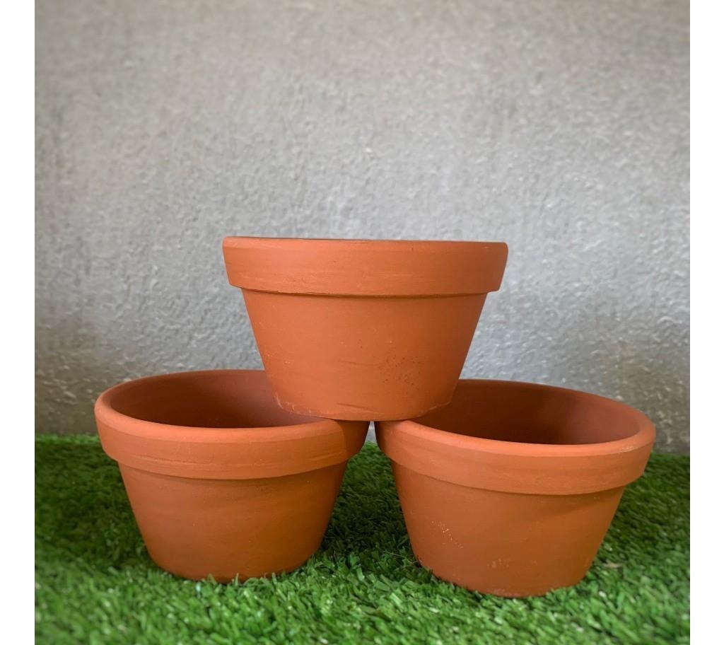 Chậu Đất Nung Ly Thao Đỏ-duoc-ban-tai-Vật tư cây cảnh Cỏ Ba Lá