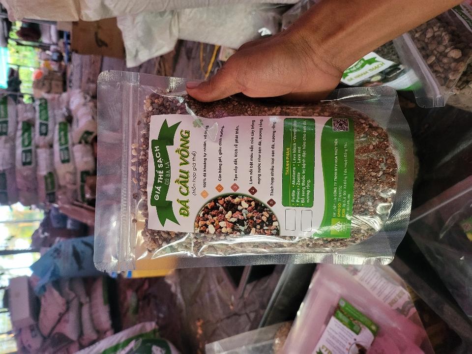 Đá cầu vồng túi 1.5dm-duoc-ban-tai-Vật tư cây cảnh Cỏ Ba Lá