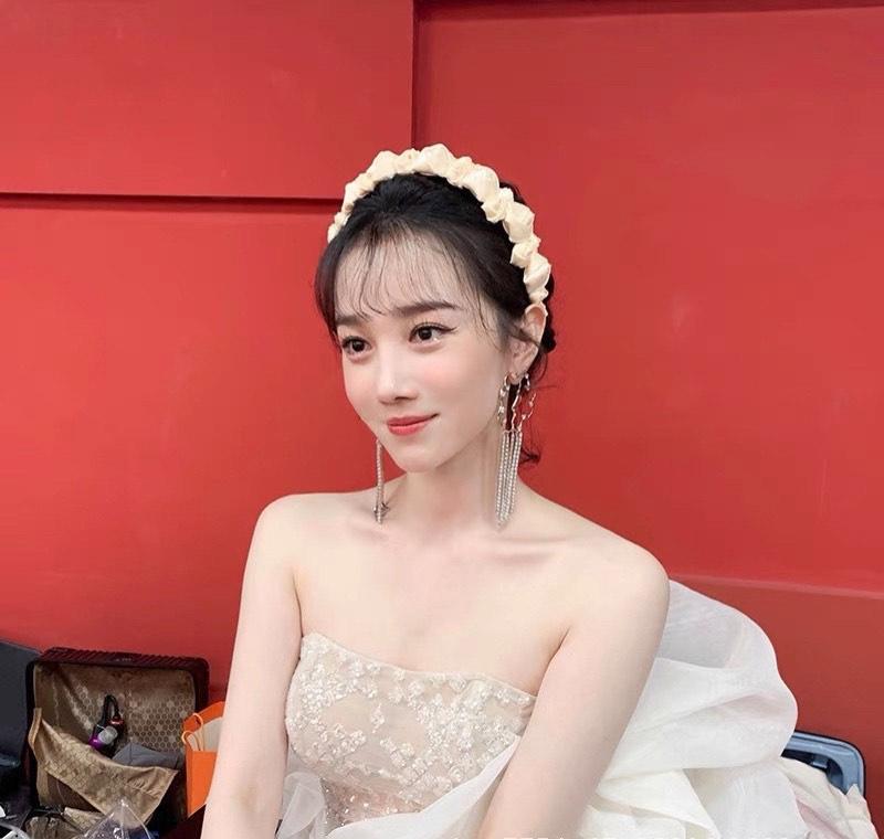 CÀI HOA C4-duoc-ban-tai-Phụ Kiện Mai Phuong Huynh