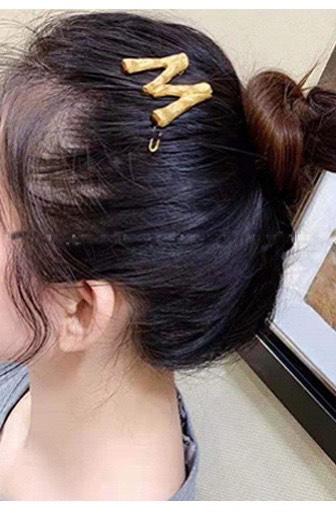 kẹp tóc chữ cá tính KEP10-duoc-ban-tai-Phụ Kiện Mai Phuong Huynh
