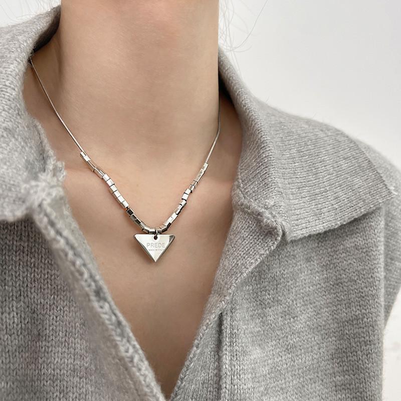 Dây chuyền Prada D2-duoc-ban-tai-Phụ Kiện Mai Phuong Huynh