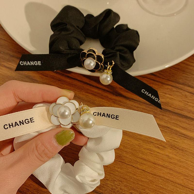 Cột tóc CHANEL đính hoa thời trang COT15-duoc-ban-tai-Phụ Kiện Mai Phuong Huynh