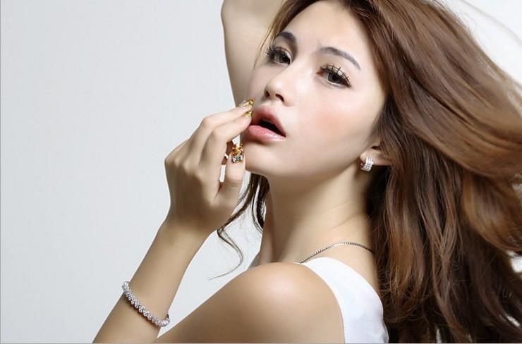 Lắc tay đá đi tiệc sang chảnh v15-duoc-ban-tai-Phụ Kiện Mai Phuong Huynh