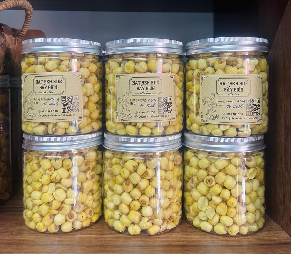  Hạt sen Huế sấy giòn hũ 250g-duoc-ban-tai-Quỳnh thảo dược