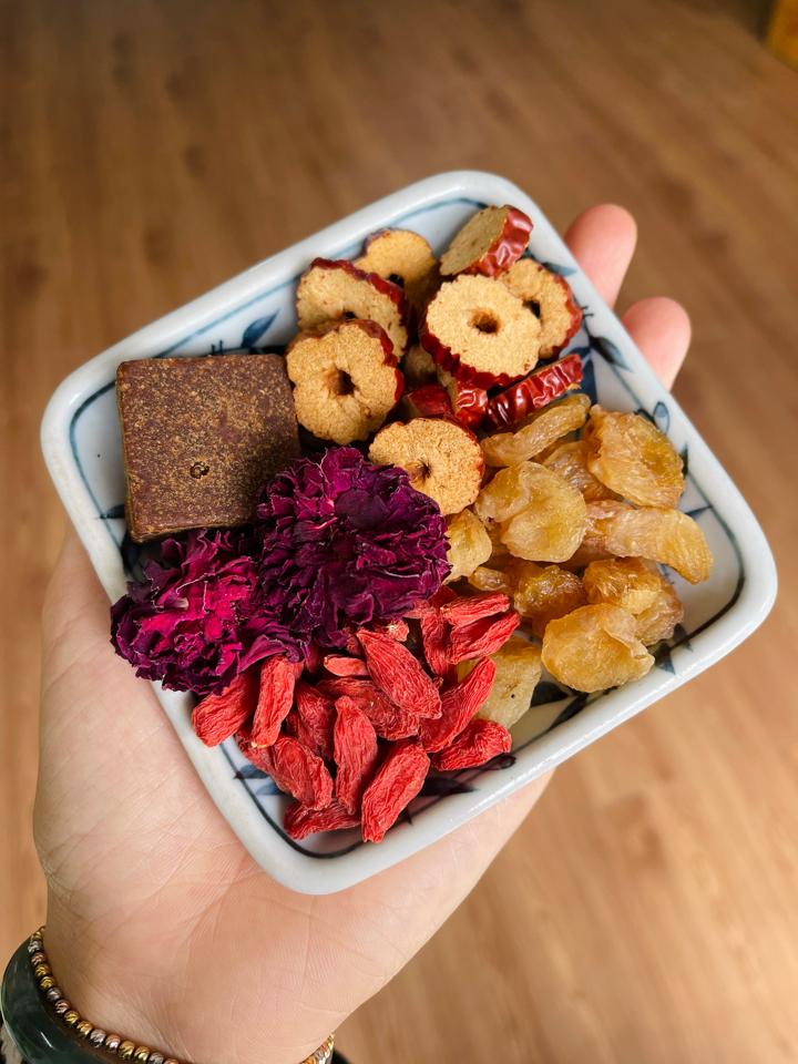 Trà bổ dưỡng Huyết( gói)-duoc-ban-tai-Quỳnh thảo dược