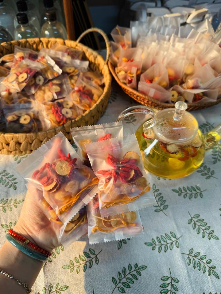 Trà đông trùng tứ vị(gói)-duoc-ban-tai-Quỳnh thảo dược