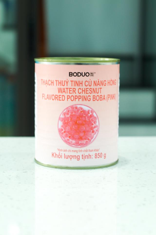Thạch thuỷ tinh củ năng HỒNG Boduo hộp 850g-duoc-ban-tai-Nguyên Liệu Lê Gia