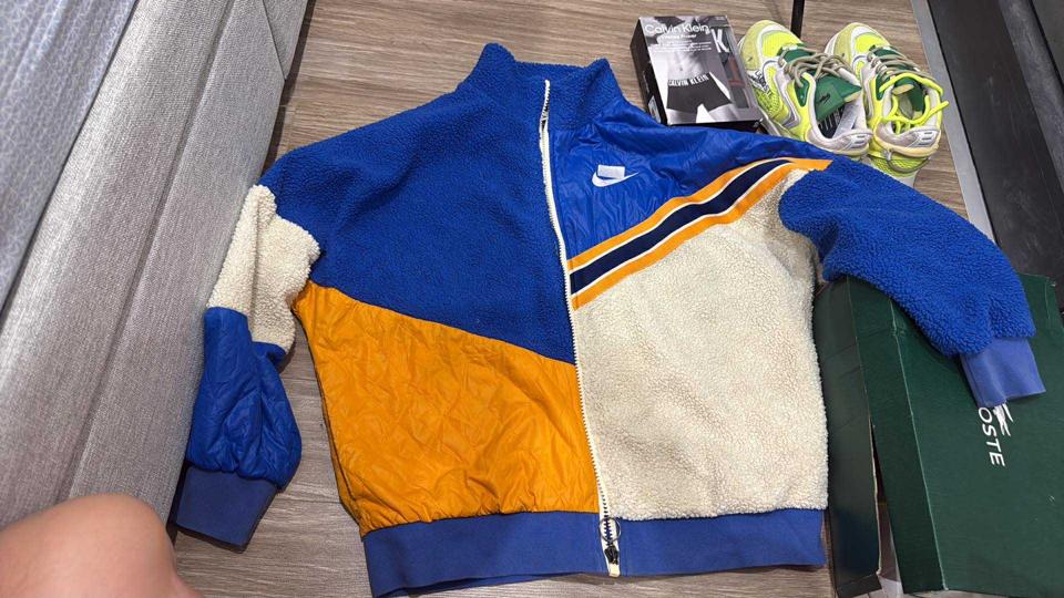 Nike lông -duoc-ban-tai-NOSO 2hand
