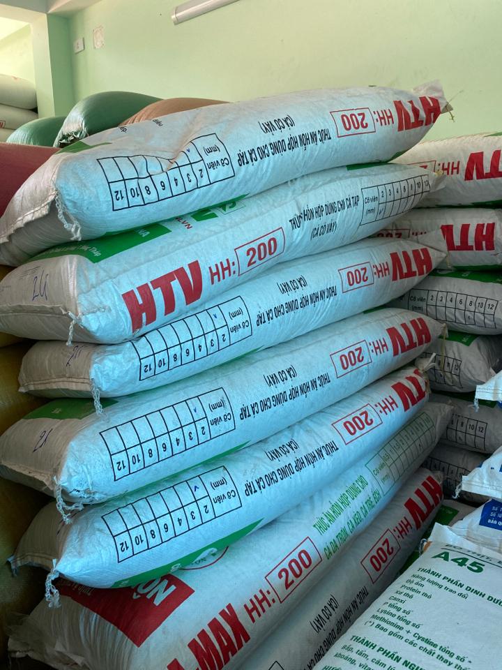 Cá 2ly-duoc-ban-tai-CÁM GẠO HẠNH DUY