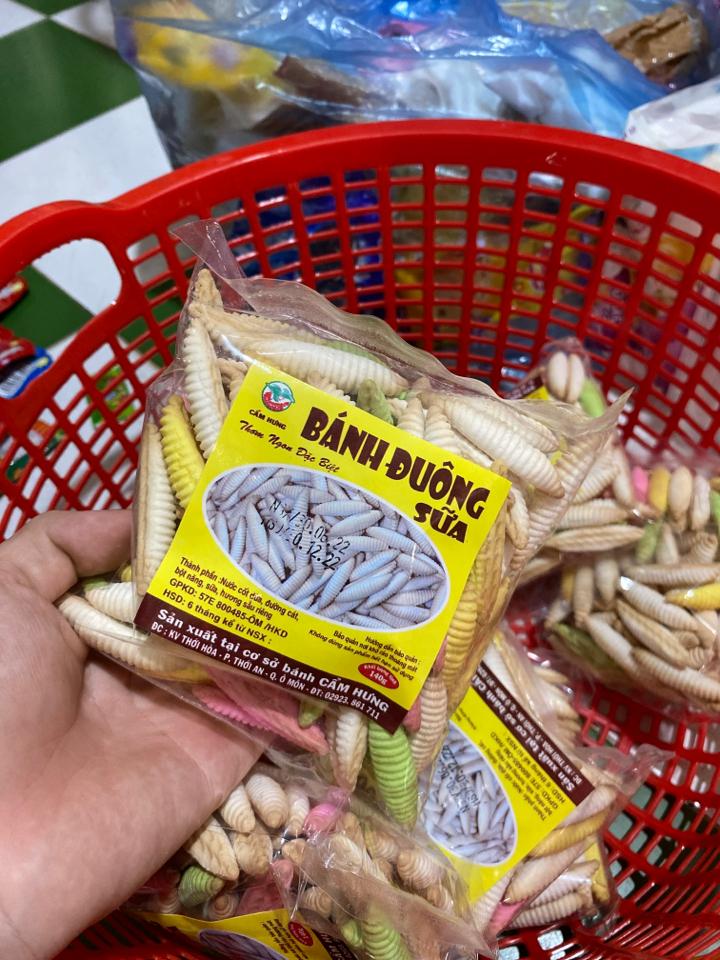 Sùng nhí-duoc-ban-tai-Dì Huệ Bến Lức
