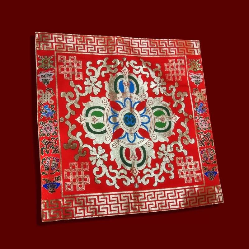 Khăn trải bàn-duoc-ban-tai-Samaya Shop chuyên cung cấp pháp khí, vật phẩm Kim Cang Thừa và Phật giáo nói chung với giá cả hợp lý, chất lượng tốt, tạo điều kiện gieo duyên cho đạo hữu tu tập. Lợi nhuận từ shop được dành để cúng dường và hỗ trợ các hoạt động, sự kiện do trung tâm tổ chức
