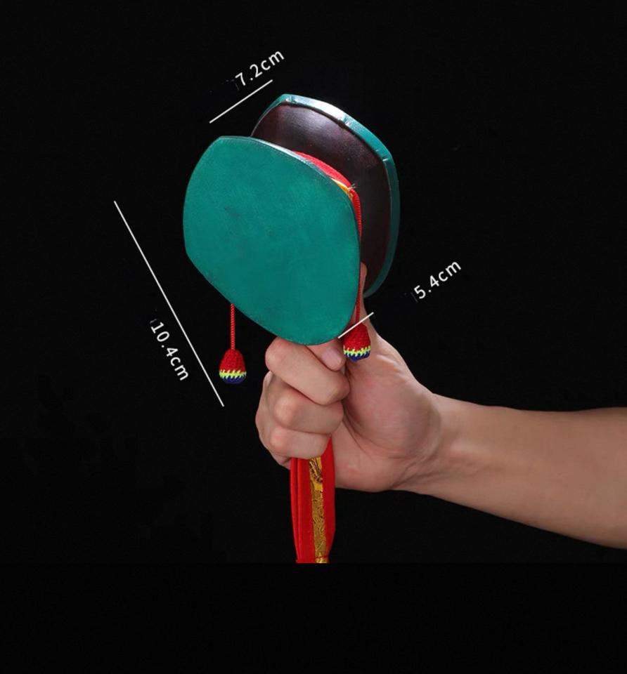 Trống gỗ huyết đàn-duoc-ban-tai-Samaya Shop chuyên cung cấp pháp khí, vật phẩm Kim Cang Thừa và Phật giáo nói chung với giá cả hợp lý, chất lượng tốt, tạo điều kiện gieo duyên cho đạo hữu tu tập. Lợi nhuận từ shop được dành để cúng dường và hỗ trợ các hoạt động, sự kiện do trung tâm tổ chức