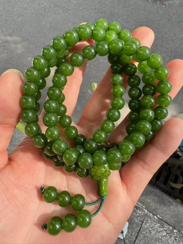Chuỗi 108 Hạt – Lưu Ly-duoc-ban-tai-Samaya Shop chuyên cung cấp pháp khí, vật phẩm Kim Cang Thừa và Phật giáo nói chung với giá cả hợp lý, chất lượng tốt, tạo điều kiện gieo duyên cho đạo hữu tu tập. Lợi nhuận từ shop được dành để cúng dường và hỗ trợ các hoạt động, sự kiện do trung tâm tổ chức