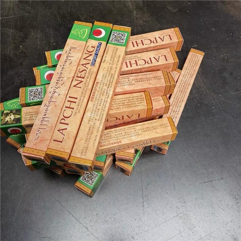 Hương Tây Tạng thủ công từ núi tuyết LAPCHI của Nepal-duoc-ban-tai-Samaya Shop chuyên cung cấp pháp khí, vật phẩm Kim Cang Thừa và Phật giáo nói chung với giá cả hợp lý, chất lượng tốt, tạo điều kiện gieo duyên cho đạo hữu tu tập. Lợi nhuận từ shop được dành để cúng dường và hỗ trợ các hoạt động, sự kiện do trung tâm tổ chức