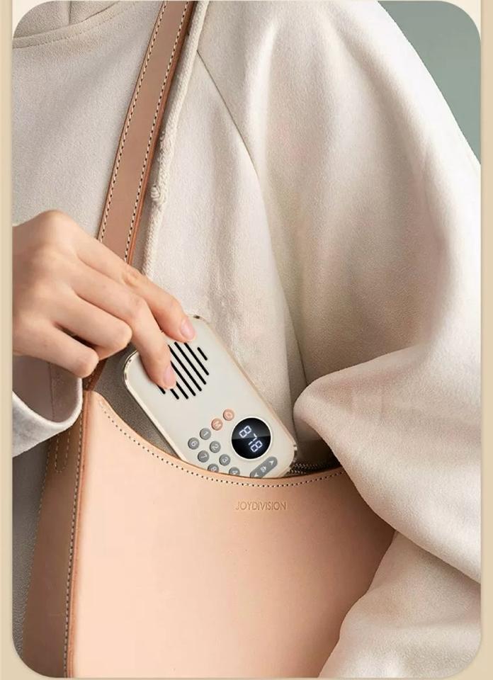 Loa Bluetooth kiêm radio có kèm thẻ nhớ-duoc-ban-tai-Samaya Shop chuyên cung cấp pháp khí, vật phẩm Kim Cang Thừa và Phật giáo nói chung với giá cả hợp lý, chất lượng tốt, tạo điều kiện gieo duyên cho đạo hữu tu tập. Lợi nhuận từ shop được dành để cúng dường và hỗ trợ các hoạt động, sự kiện do trung tâm tổ chức