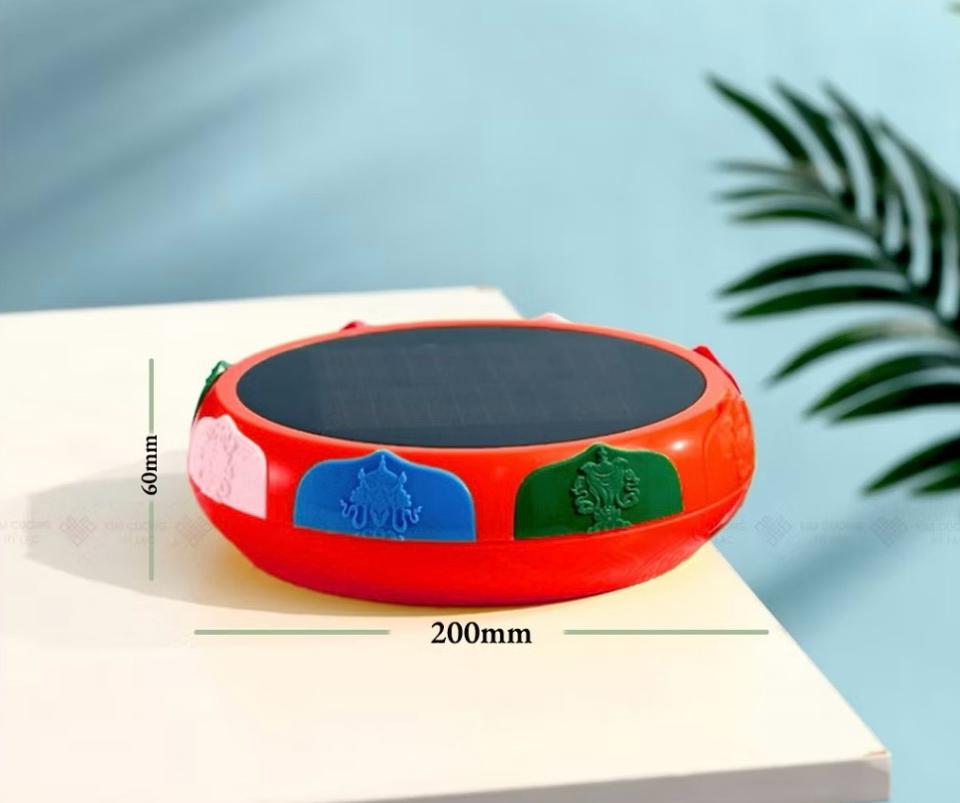 Máy Phát Nhạc Tụng Kinh Ngoài Trời Bản Đặc Biệt - Pin Mặt Trời-duoc-ban-tai-Samaya Shop chuyên cung cấp pháp khí, vật phẩm Kim Cang Thừa và Phật giáo nói chung với giá cả hợp lý, chất lượng tốt, tạo điều kiện gieo duyên cho đạo hữu tu tập. Lợi nhuận từ shop được dành để cúng dường và hỗ trợ các hoạt động, sự kiện do trung tâm tổ chức