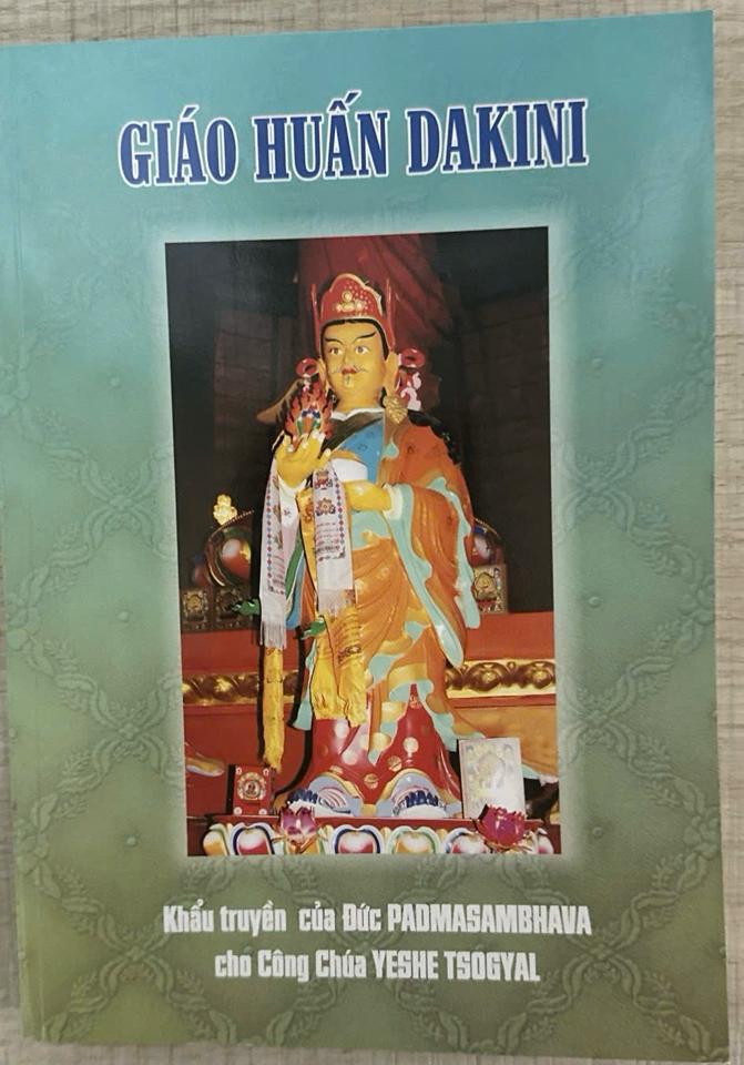 GIÁO HUẤN DAKINI — Khẩu truyền của Đức Padmasambhava cho Công Chúa Yeshe Tsogyal-duoc-ban-tai-Samaya Shop chuyên cung cấp pháp khí, vật phẩm Kim Cang Thừa và Phật giáo nói chung với giá cả hợp lý, chất lượng tốt, tạo điều kiện gieo duyên cho đạo hữu tu tập. Lợi nhuận từ shop được dành để cúng dường và hỗ trợ các hoạt động, sự kiện do trung tâm tổ chức