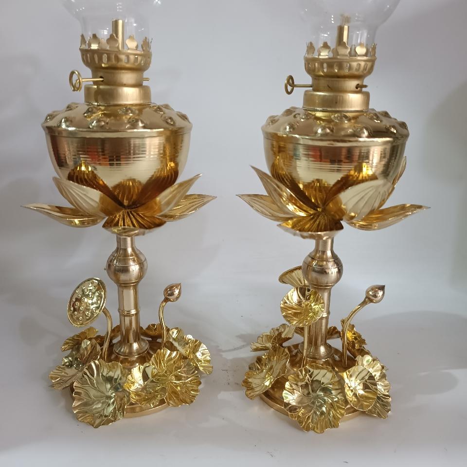 Đèn đồng thắp dầu hoa sen xưởng sản xuất tại làng nghề đại bái-duoc-ban-tai-Làng Nghề Gò Đúc Đồng Đại Bái