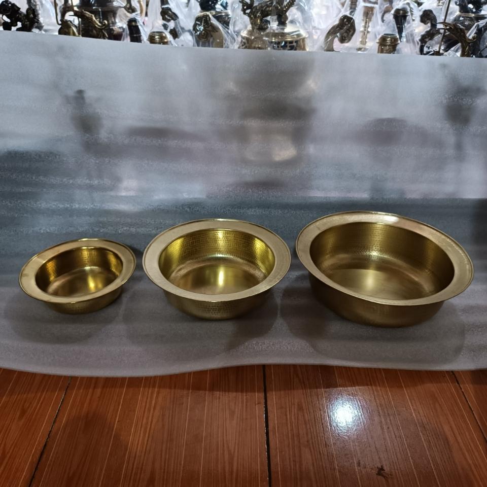 Chậu đồng vàng gò thủ công nghệ nhân làng nghề đại bái-duoc-ban-tai-Làng Nghề Gò Đúc Đồng Đại Bái