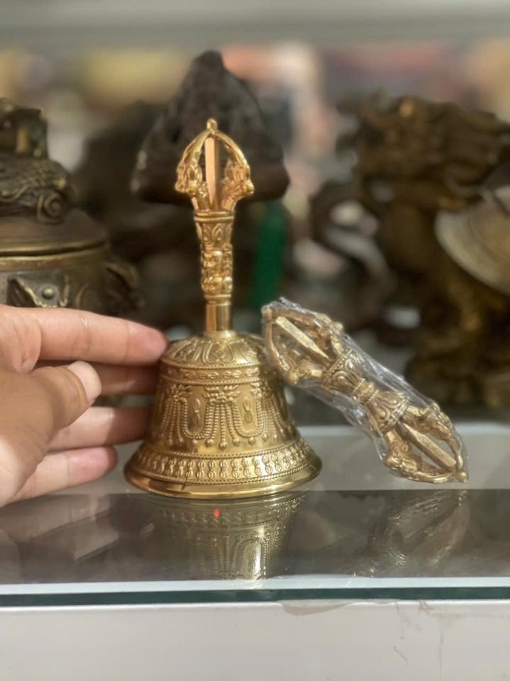 Chuông lắc đồng loại dày hàng đẹp-duoc-ban-tai-Làng Nghề Gò Đúc Đồng Đại Bái