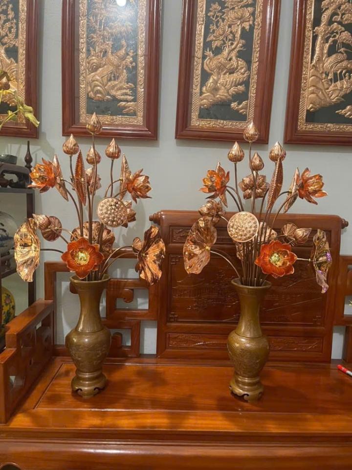 Hoa sen đồng đỏ loại 15 cành,10 cành,5 cành-duoc-ban-tai-Làng Nghề Gò Đúc Đồng Đại Bái