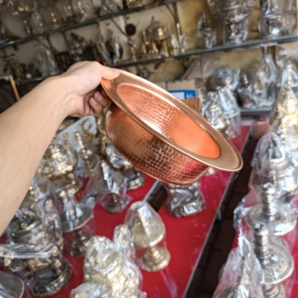 Chậu đồng đỏ gò thủ công-duoc-ban-tai-Làng Nghề Gò Đúc Đồng Đại Bái