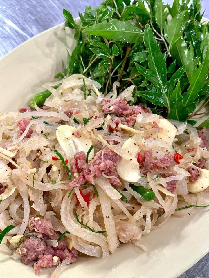 Nem Bì Anh 3-duoc-ban-tai-ANH 3 Food & Beer