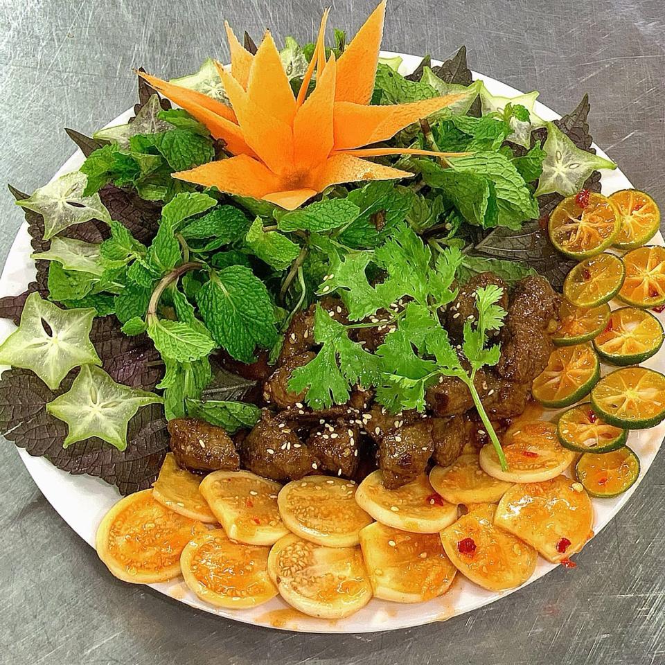 Bò Warning Zone-duoc-ban-tai-ANH 3 Food & Beer