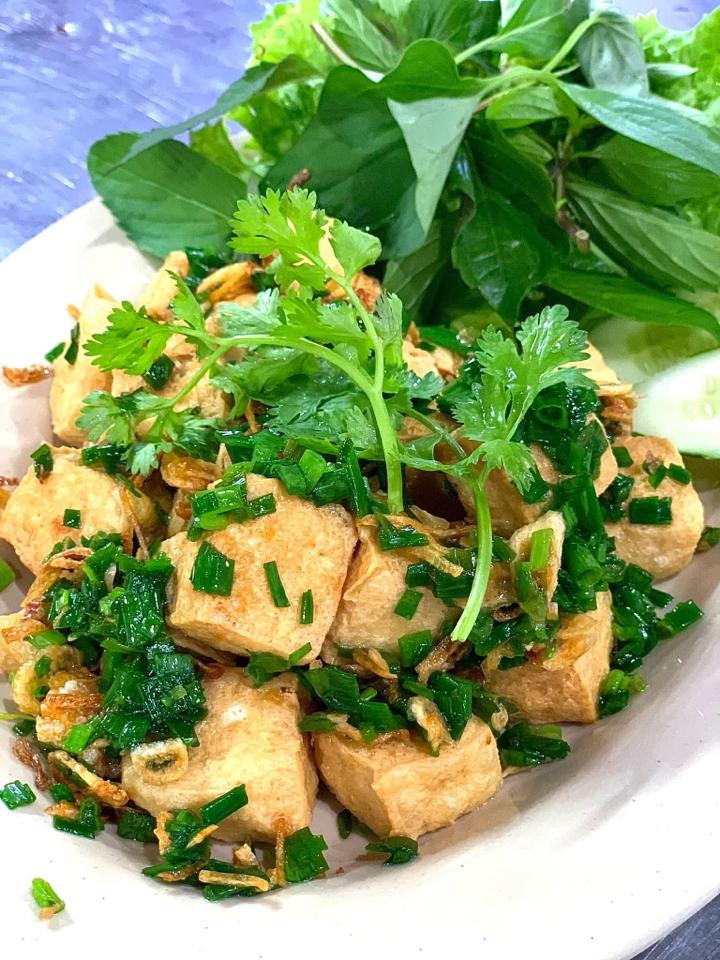 Đậu Hủ Tẩm Hành-duoc-ban-tai-ANH 3 Food & Beer