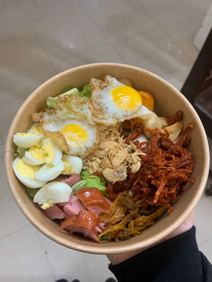 Mì trộn -duoc-ban-tai-Nhềnh