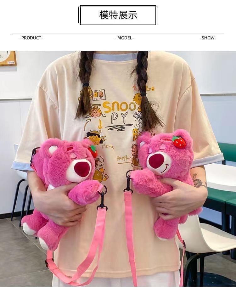 TÚI ĐEO CHÉO GẤU DÂU  0312MK27 Túi gấu hồng Losto cho các công chúa đây ạ. Nhỏ nhỏ xinh xinh cute xỉu xỉu luôn nạ KT : 25cm-duoc-ban-tai-Alice Quỳnh