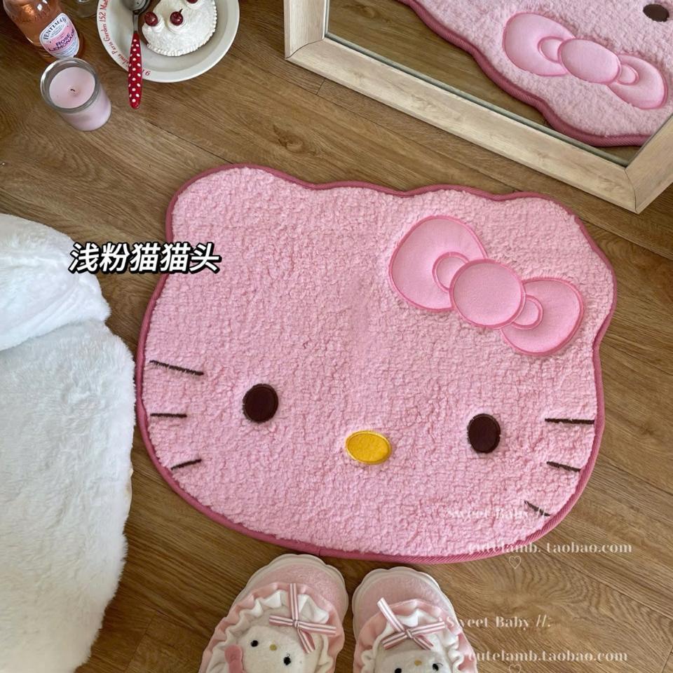 THẢM CHÂN HELLO KITTY  0204MK48 ‼ ‼ ‼  THẢM CHÂN HELLO KITTY    Thảm chân vừa sạch vừa xinh cả phòng ạ 🧡-duoc-ban-tai-Alice Quỳnh