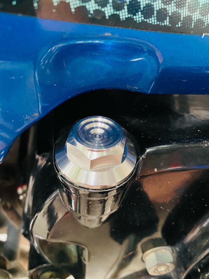 Inox 304- Ốc nhớt Honda/ Ya có ti thăm các loại-duoc-ban-tai-Siêu Thị Ốc