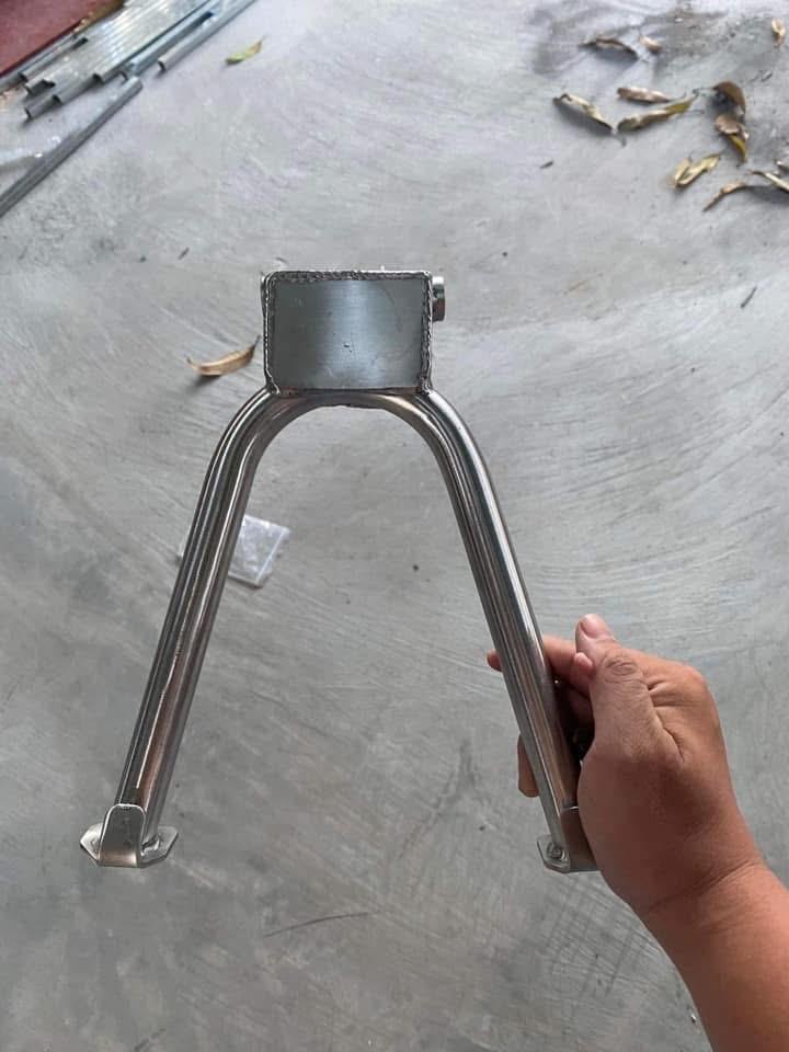 Inox 304 - Chống đứng xe số full phụ kiện-duoc-ban-tai-Siêu Thị Ốc