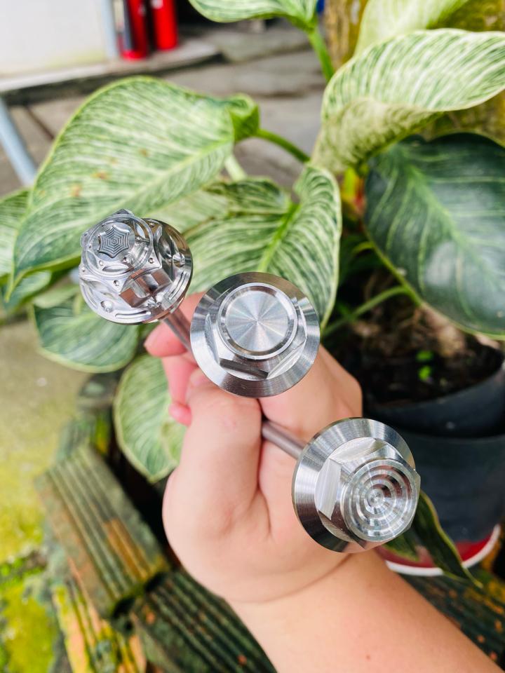 Inox 304- Ốc nhớt Honda/ Ya có ti thăm các loại-duoc-ban-tai-Siêu Thị Ốc