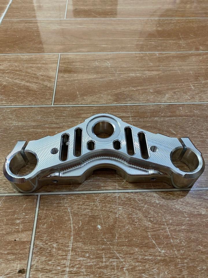 Nhôm - Chảng 3 CNC-duoc-ban-tai-Siêu Thị Ốc